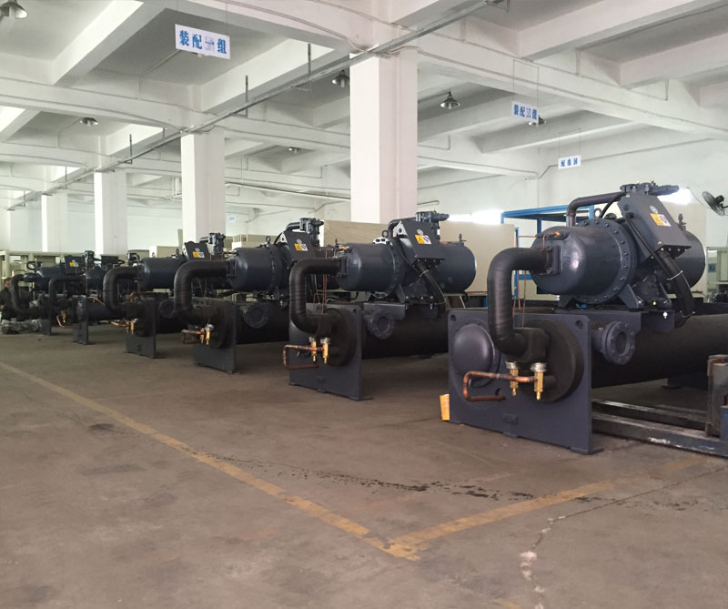 螺杆式冷水机生产线